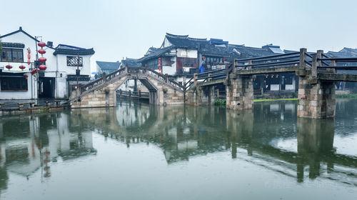 42岁任家萱上吐下泻疑怀二胎！连忙澄清系肠胃炎，自曝是易孕体质